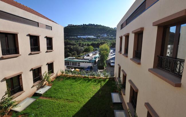 ג'ונייה Lagace Hotel מראה חיצוני תמונה